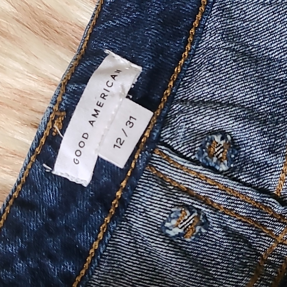 NWT Good American Cut-Off Short Size 12 - Picture 3 of 9